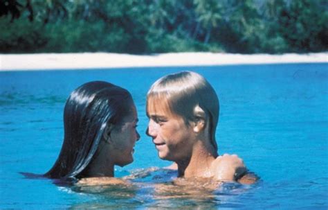 blue lagoon topless|Brooke Shields Blue Lagoon Age and Nude Scenes。